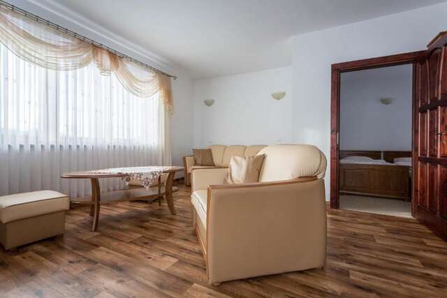 Апартаменты Sykowny Dworek Apartamenty Косцелиско-72